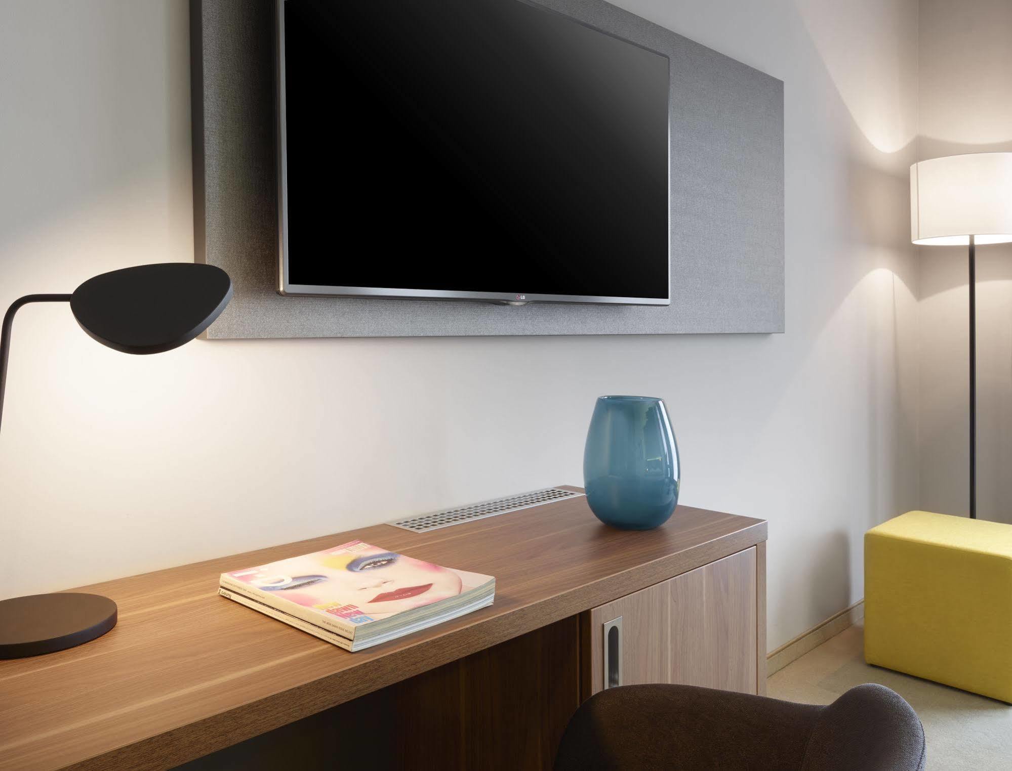 Hotel Drie Eiken เอเดอเคม ภายนอก รูปภาพ